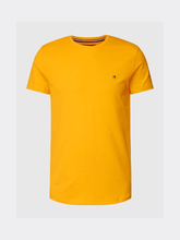 Cargar imagen en el visor de la galería, Polo Tommy Hilfiger Amarillo - Store In Perú