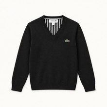 Cargar imagen en el visor de la galería, Suéter Ligero Lacoste Regular Fit Cuello V
