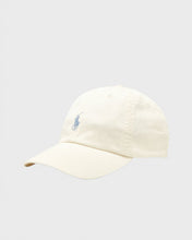 Cargar imagen en el visor de la galería, Gorro Polo Ralph Lauren crema 2
