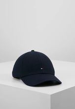 Cargar imagen en el visor de la galería, Gorro Tommy Hilfiger Essential azul
