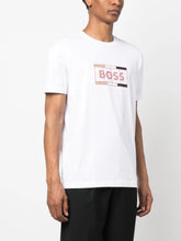 Cargar imagen en el visor de la galería, Camiseta Boss Graphic logo-print
