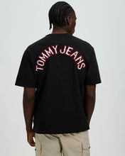 Cargar imagen en el visor de la galería, Camiseta Tommy Jeans Skate Modern Prep Tee
